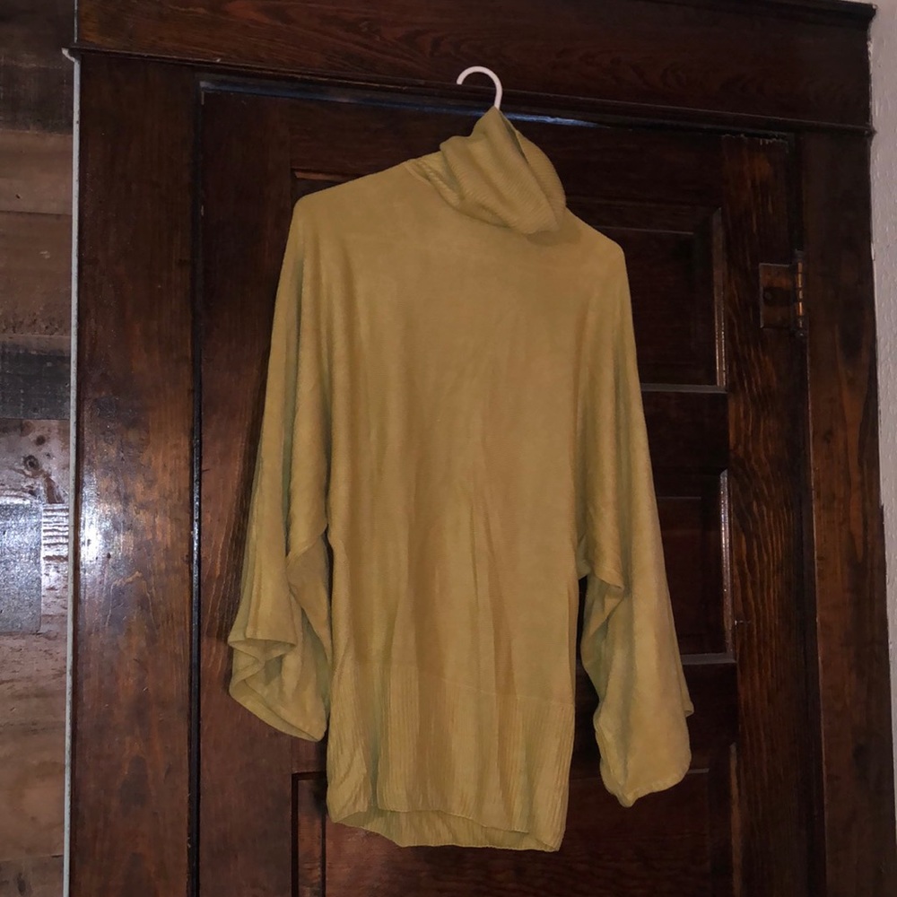 Vertigo Sweater!